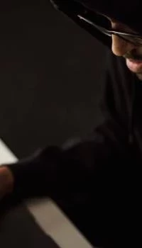 639195213750290082