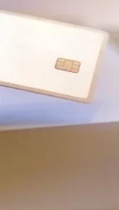 639196332142903073
